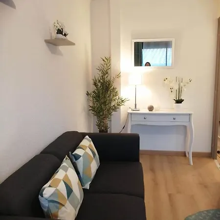 Ferienwohnung Alicia Camélas Exterior foto